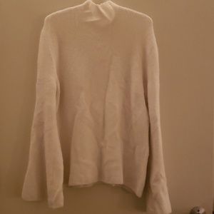Mock turtle neck sweater with accents sleeves
